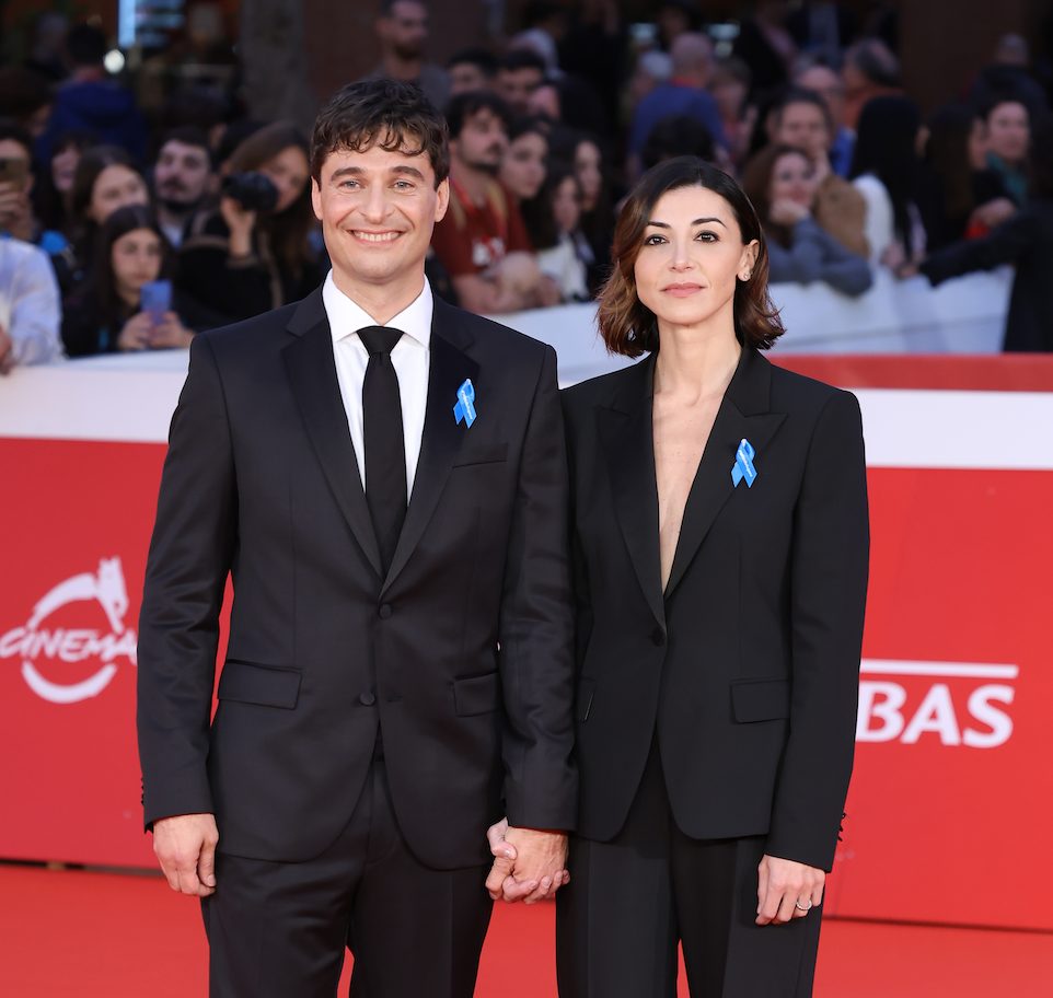 Festival del Cinema di Roma 2024, Lino Guanciale e la moglie Antonella Liuzzi sul reda carpet