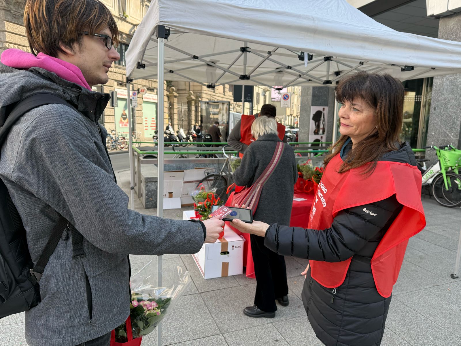 Non solo contanti, le piazze di Gardensia puntano sulla donazione digitale